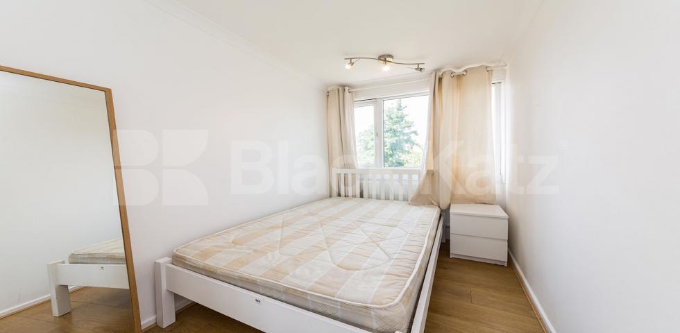 Modern recently refurbished 3 bed in Ladbroke Grove Shalfleet Drive, LADBROKE GROVE